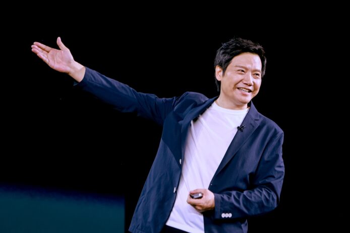 雷軍預告 AIOS 將顛覆智能手機 小米未來 5 年斥資 2,000 億元押注核心技術